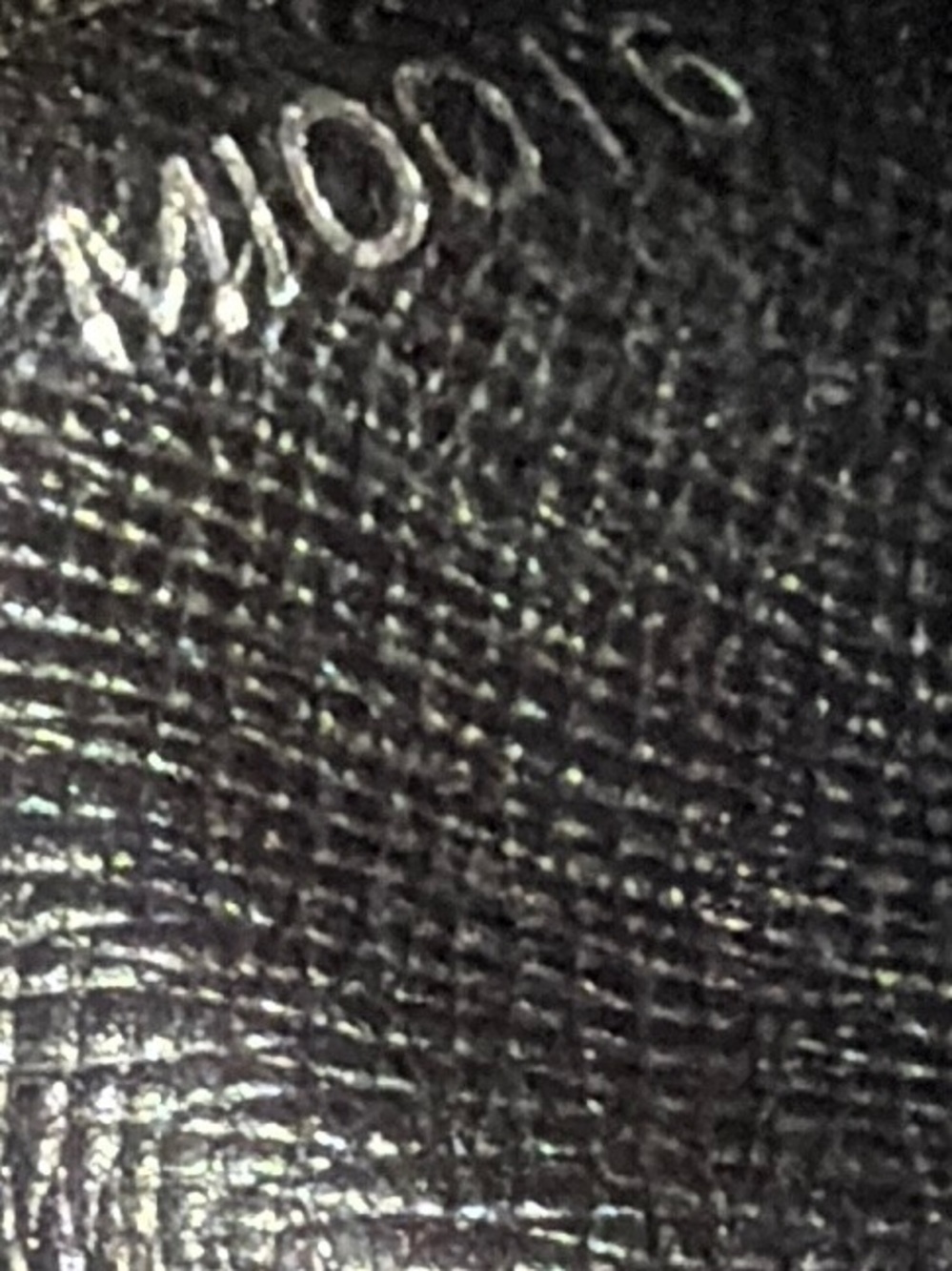 Authentic Louis Vuitton Black Epi Leather Kiss-Lock Wallet - Picture 10 of 10